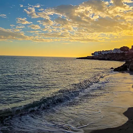Casa Feliz Capistrano Apartamento Nerja